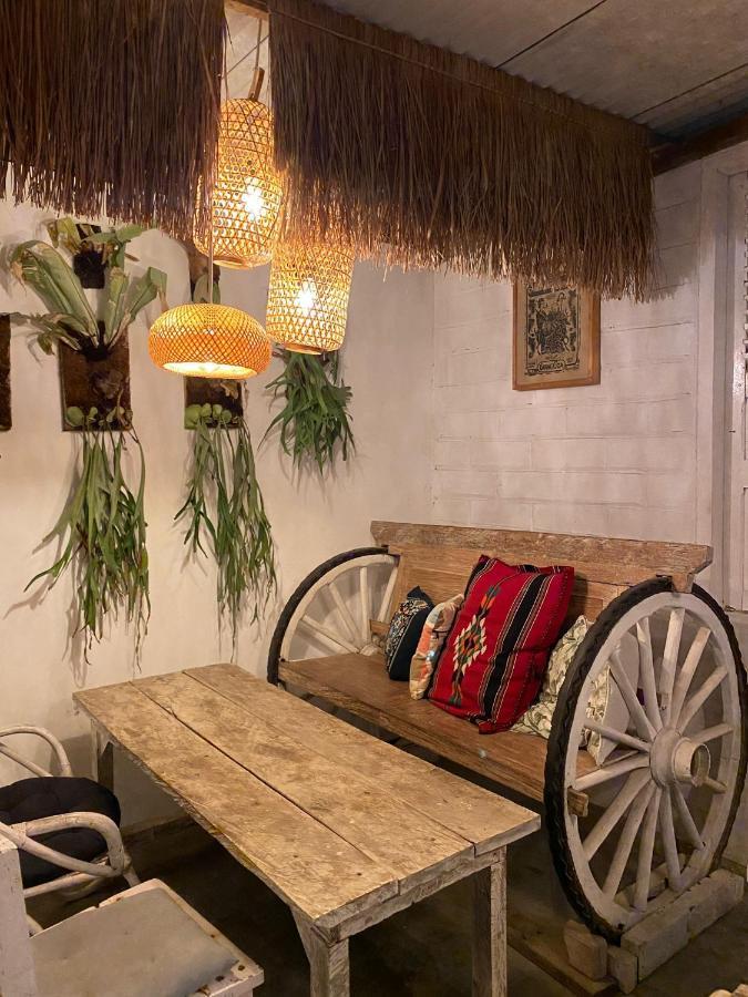 The Bodhi Tree Karimunjawa Hostel Εξωτερικό φωτογραφία