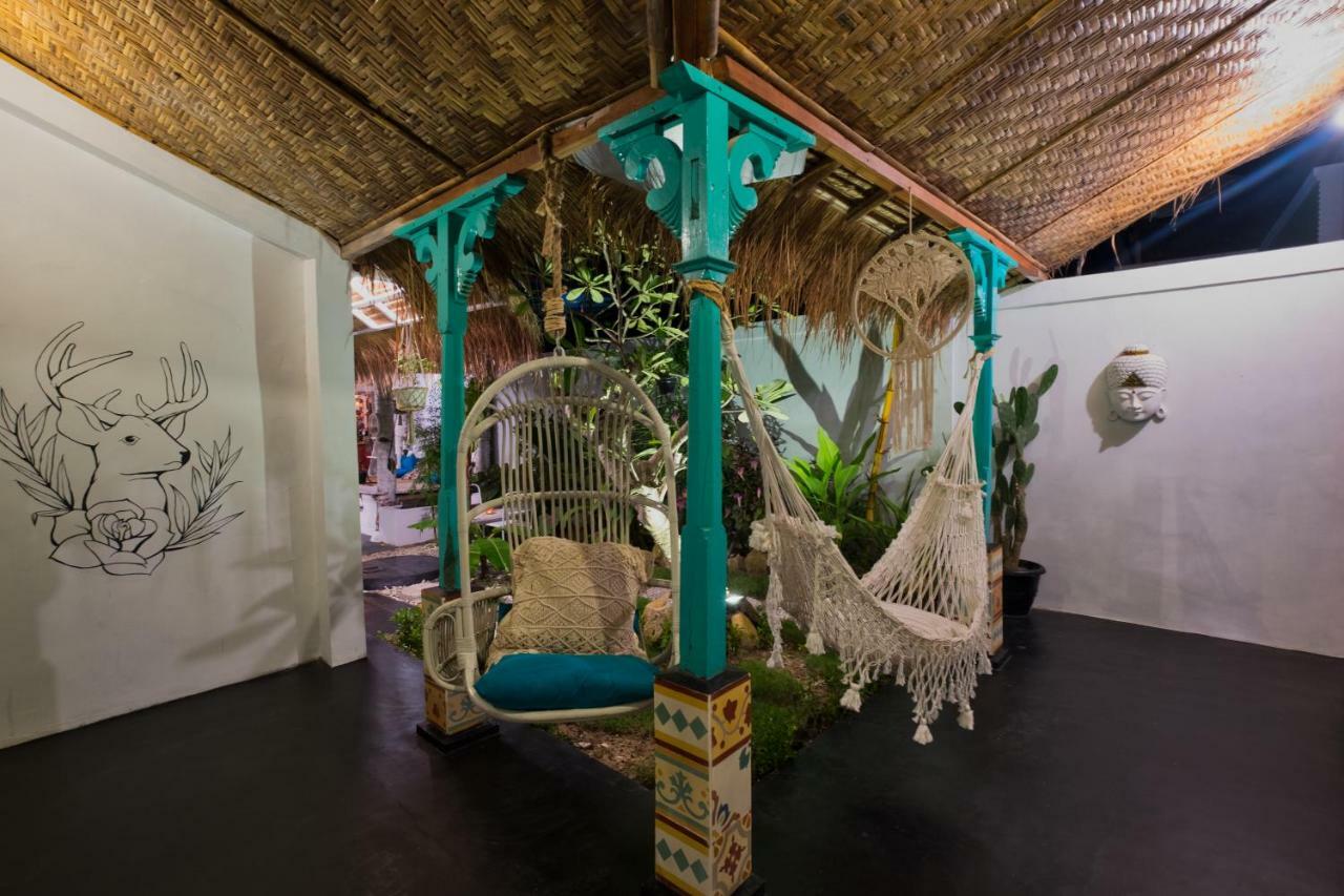 The Bodhi Tree Karimunjawa Hostel Εξωτερικό φωτογραφία