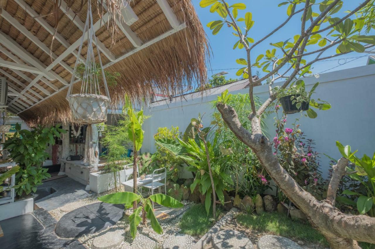 The Bodhi Tree Karimunjawa Hostel Εξωτερικό φωτογραφία
