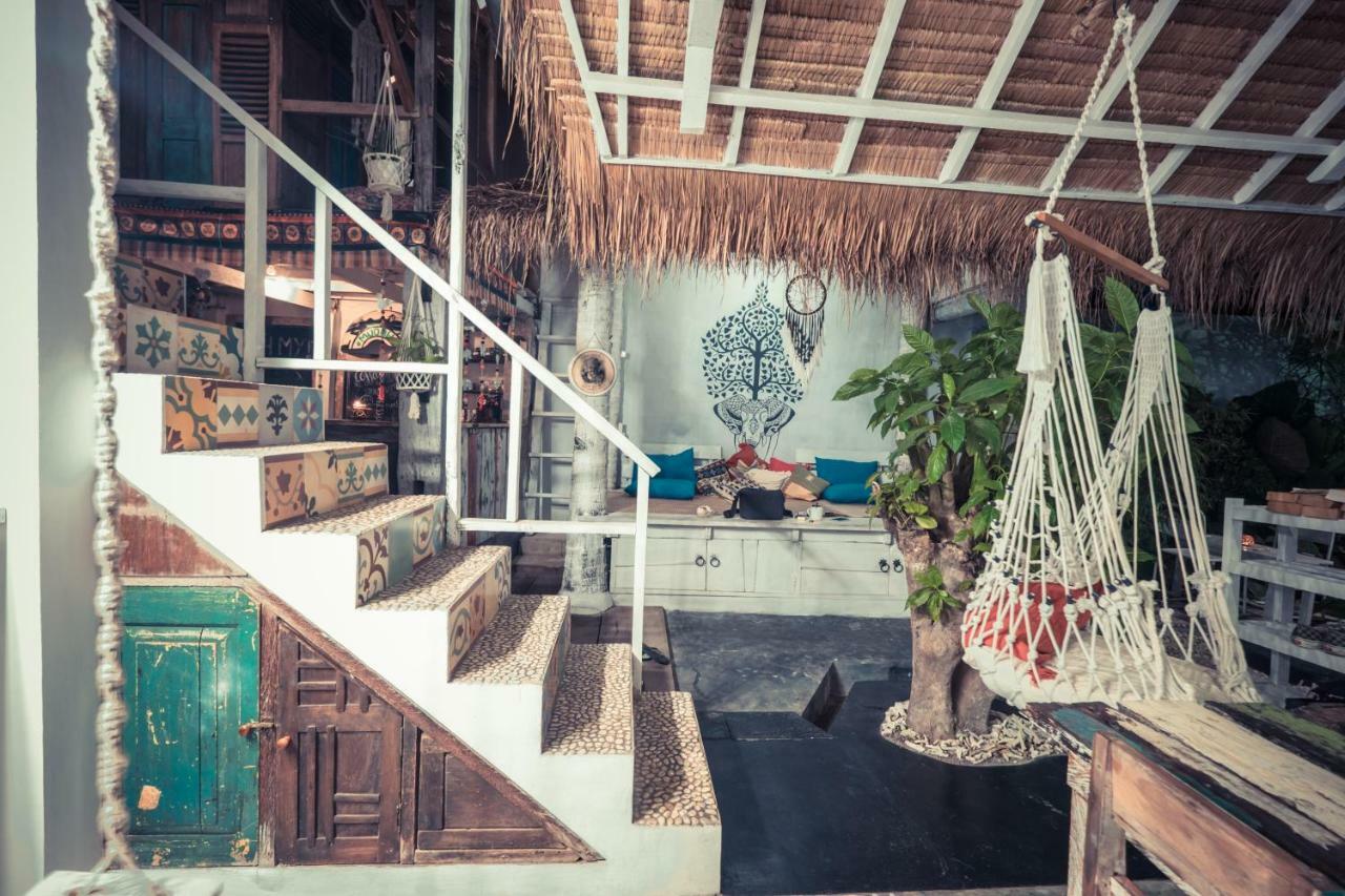 The Bodhi Tree Karimunjawa Hostel Εξωτερικό φωτογραφία