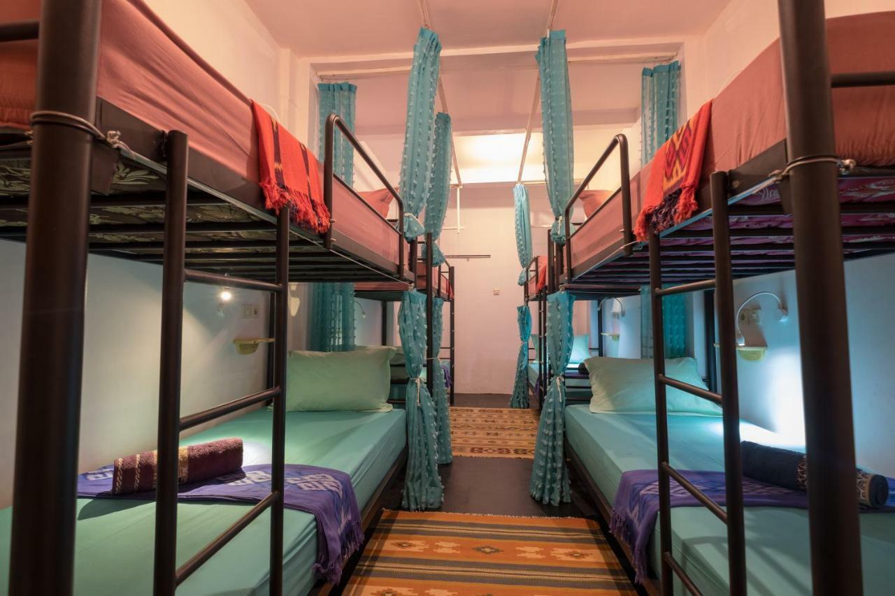 The Bodhi Tree Karimunjawa Hostel Εξωτερικό φωτογραφία